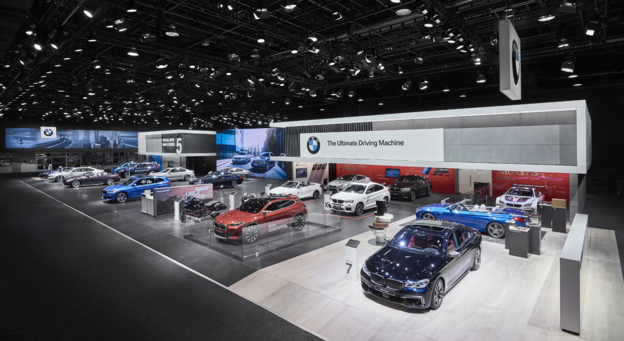 Messestand Tragwerk BMW Detroit Motor Show 2017